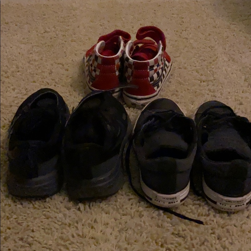 Little boys tennis shoes